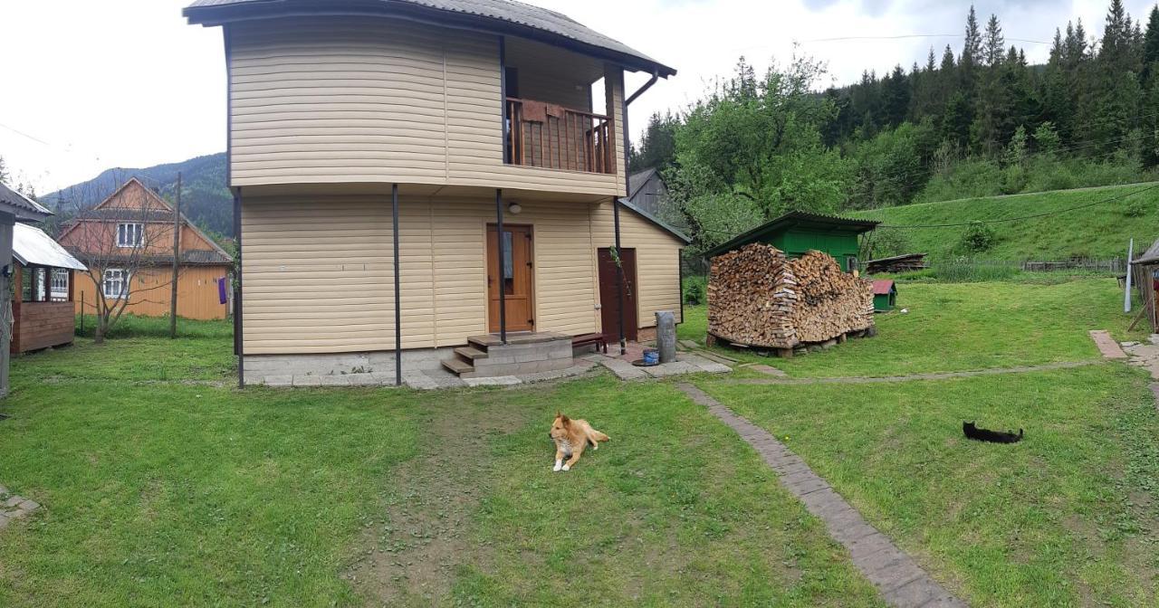 Котедж Під Горою Tatariv Exterior foto